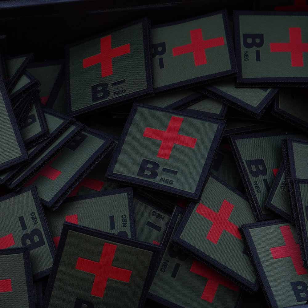 black-trident-blood-type-patch-blutgruppen-patch-5x5cm-gewebt-velcro image 5