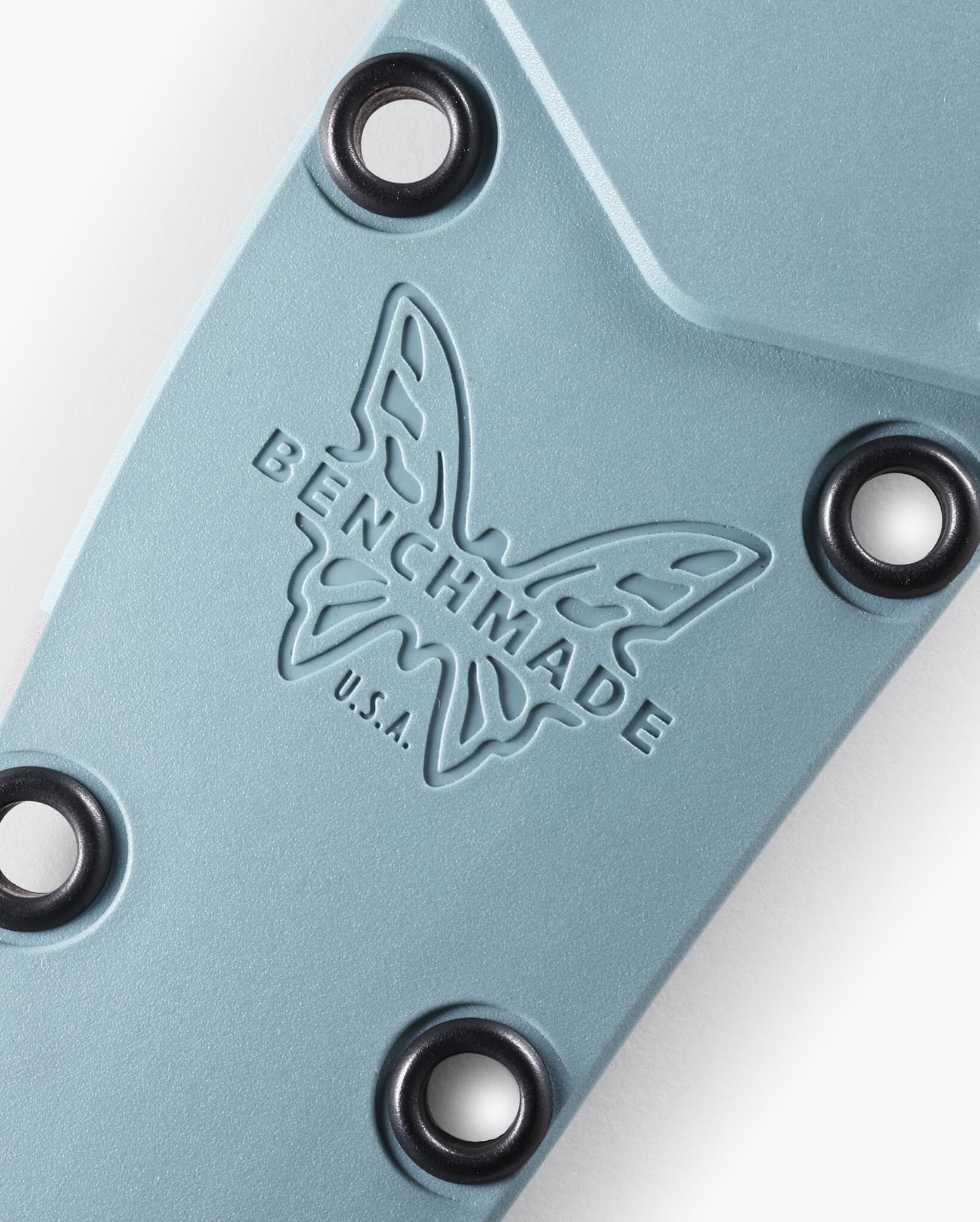 benchmade-fishcrafter-18030-depth-blue-santoprene-5-trailing-point-magnacut image 5