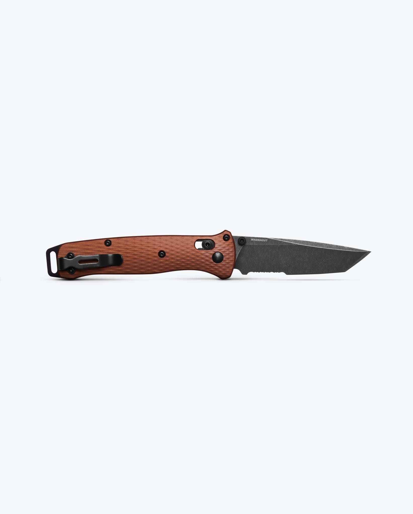 benchmade-bailout-537sbk-07-taschenmesser-mit-cpm-magnacut-burnt-copper-aluminum image 4