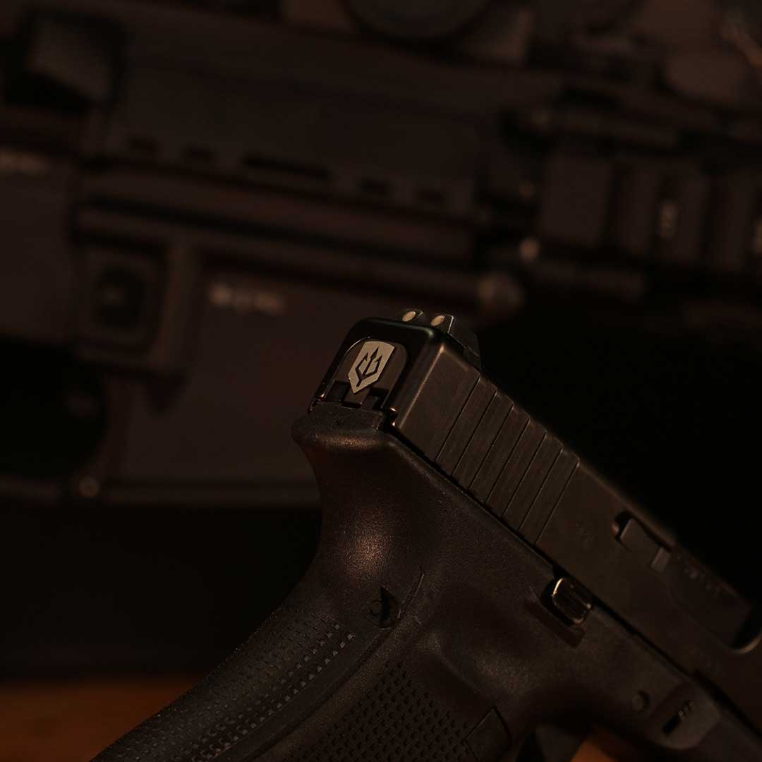 black-trident-signature-backplate-9mm-glock-slide-plate-metall-cerakote image 3