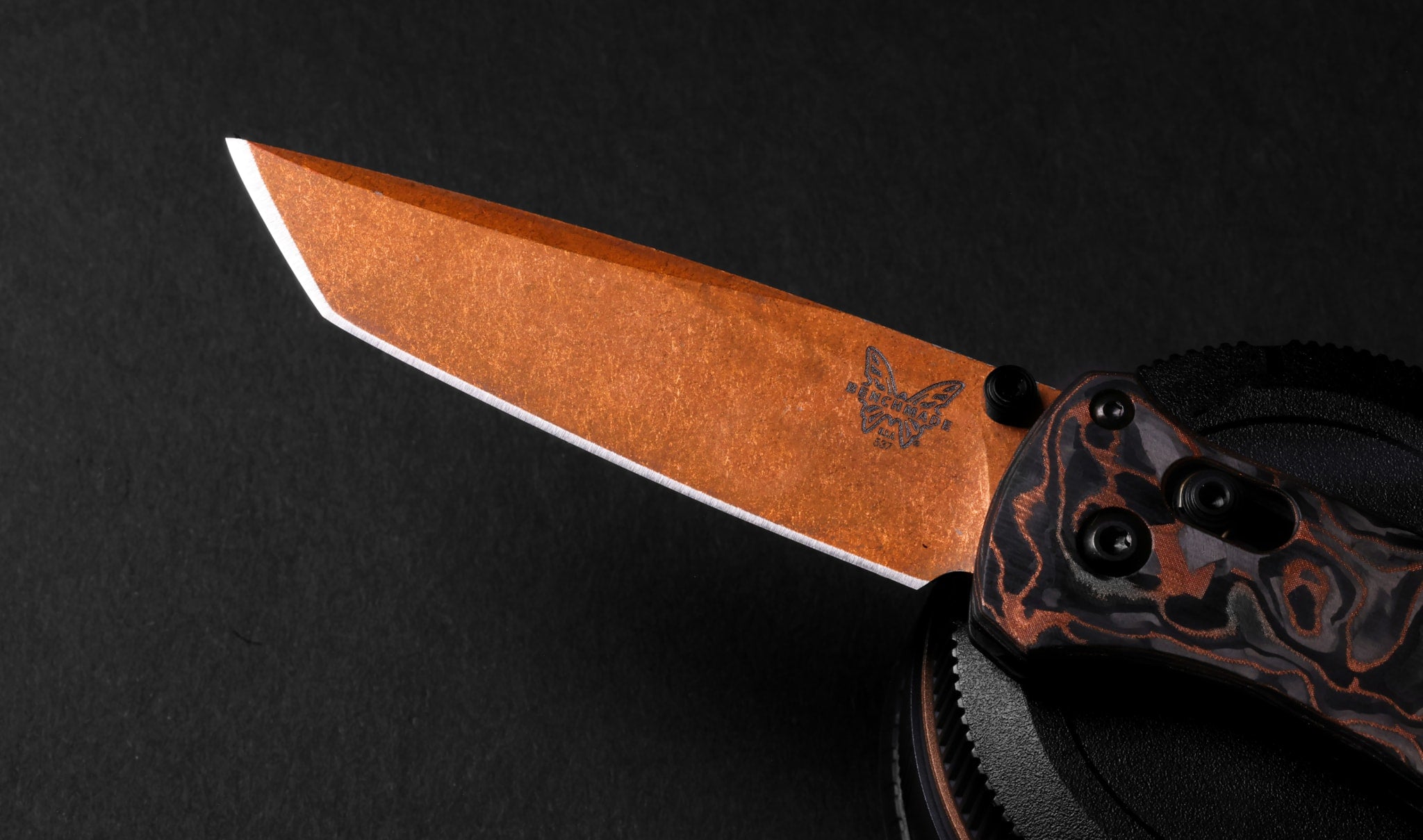 benchmade-bailout-537-001-limited-edition-kupfer-cpm-s90v-carbon-edc-messer image 4