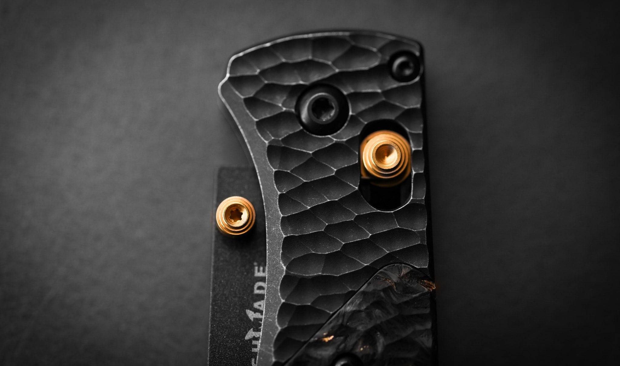 benchmade-535bk-251-bugout-gold-class-limitiertes-titan-edc-klappmesser-dealer-e image 7