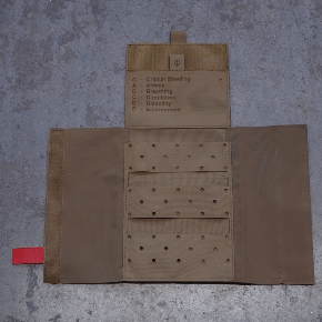 black-trident-trauma-burrito-au-enteil-ifak-h-lle-als-montageplattform image 3