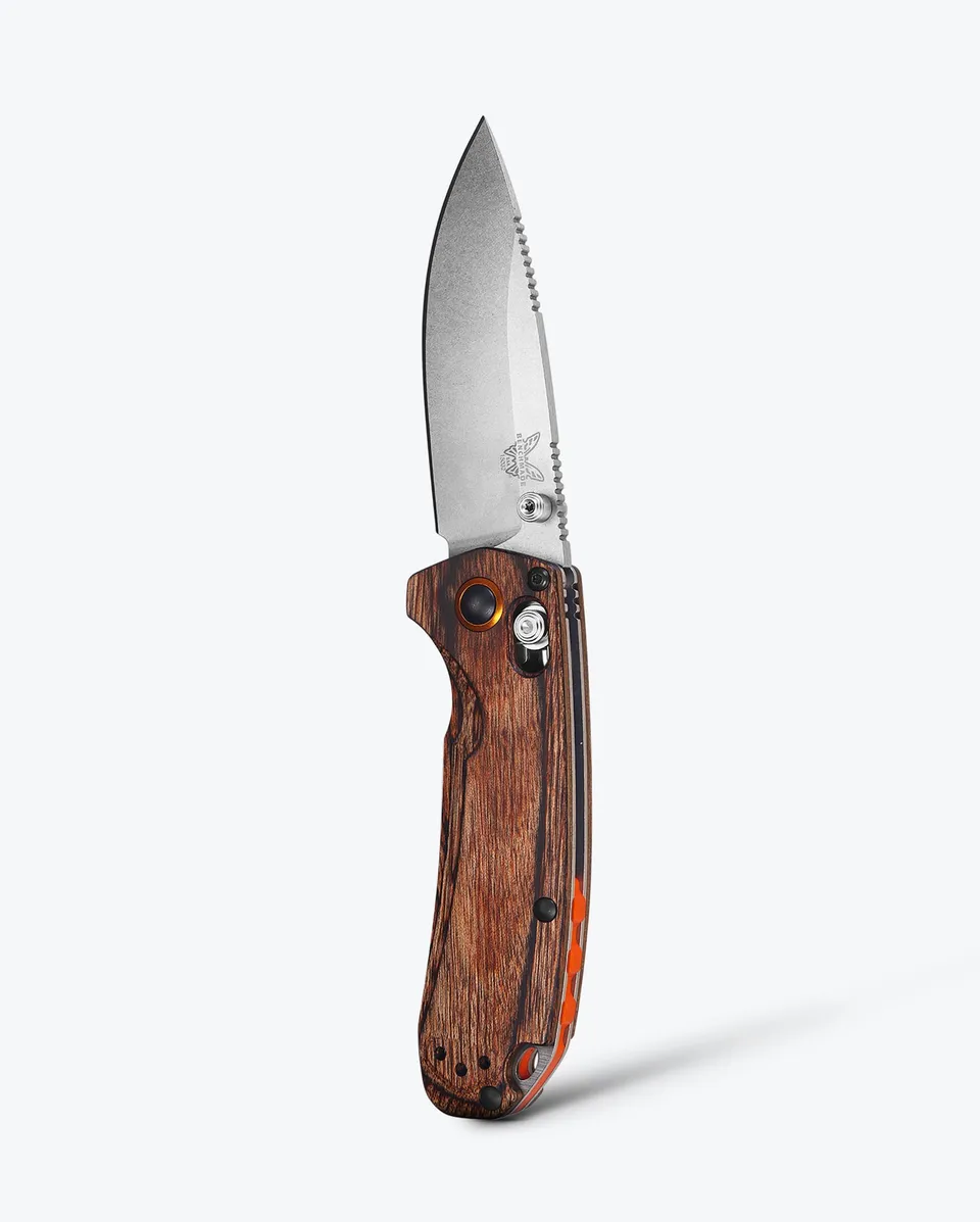 benchmade-north-fork-15032-klappmesser-stabilized-wood-drop-point image 1