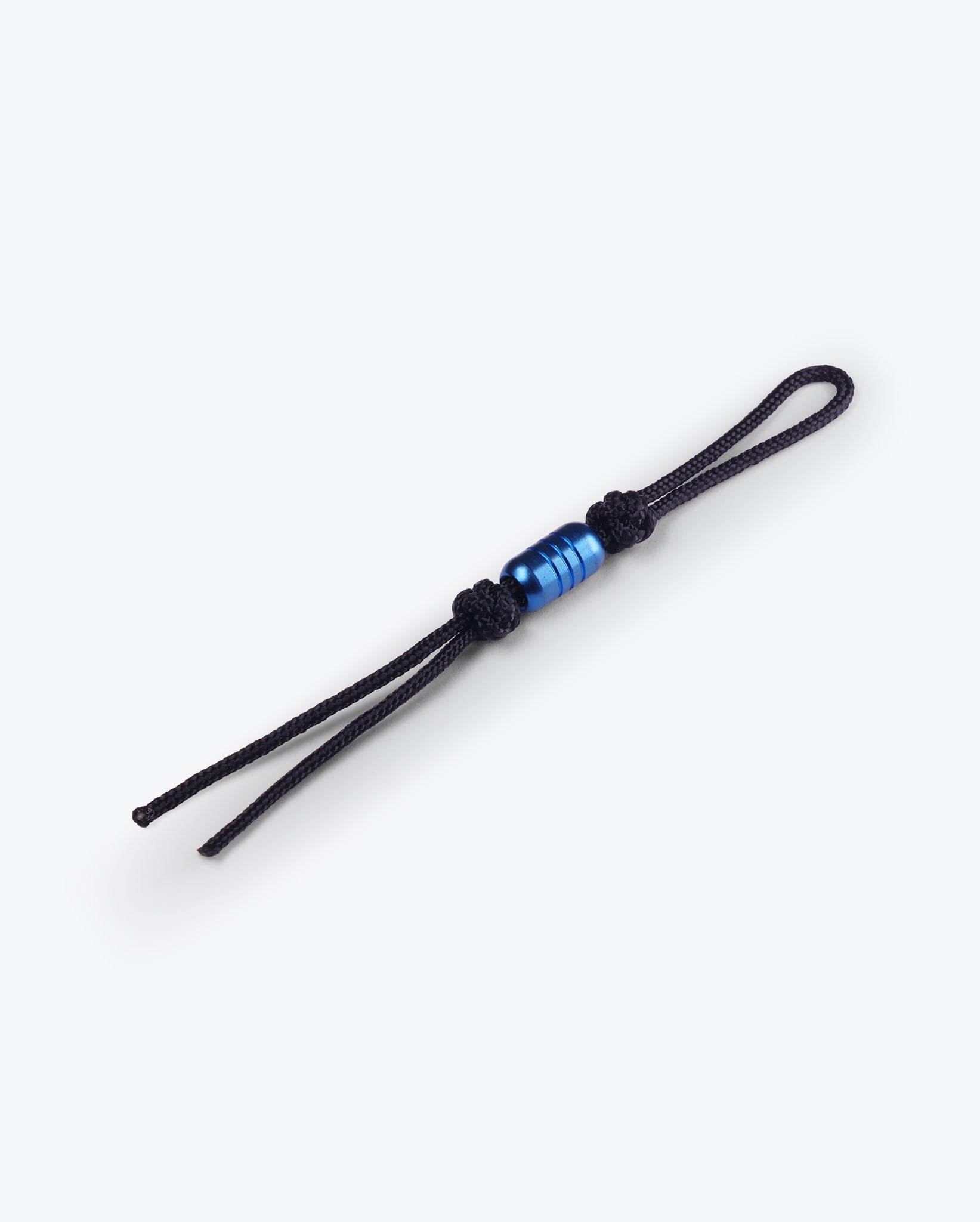 benchmade-lanyard-fangriemen-paracord-mit-edelstahl-perle-sapphire-blue-pvd image 3