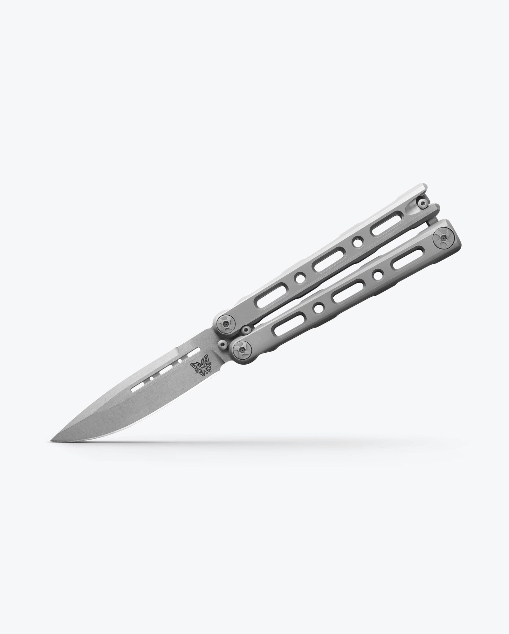 benchmade-laro-82-gray-titanium-drop-point-balisong image 2
