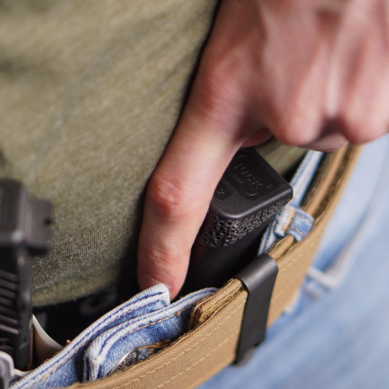 black-trident-x-carrier-iwb-magazintasche-inside-waistband-verdeckt image 5