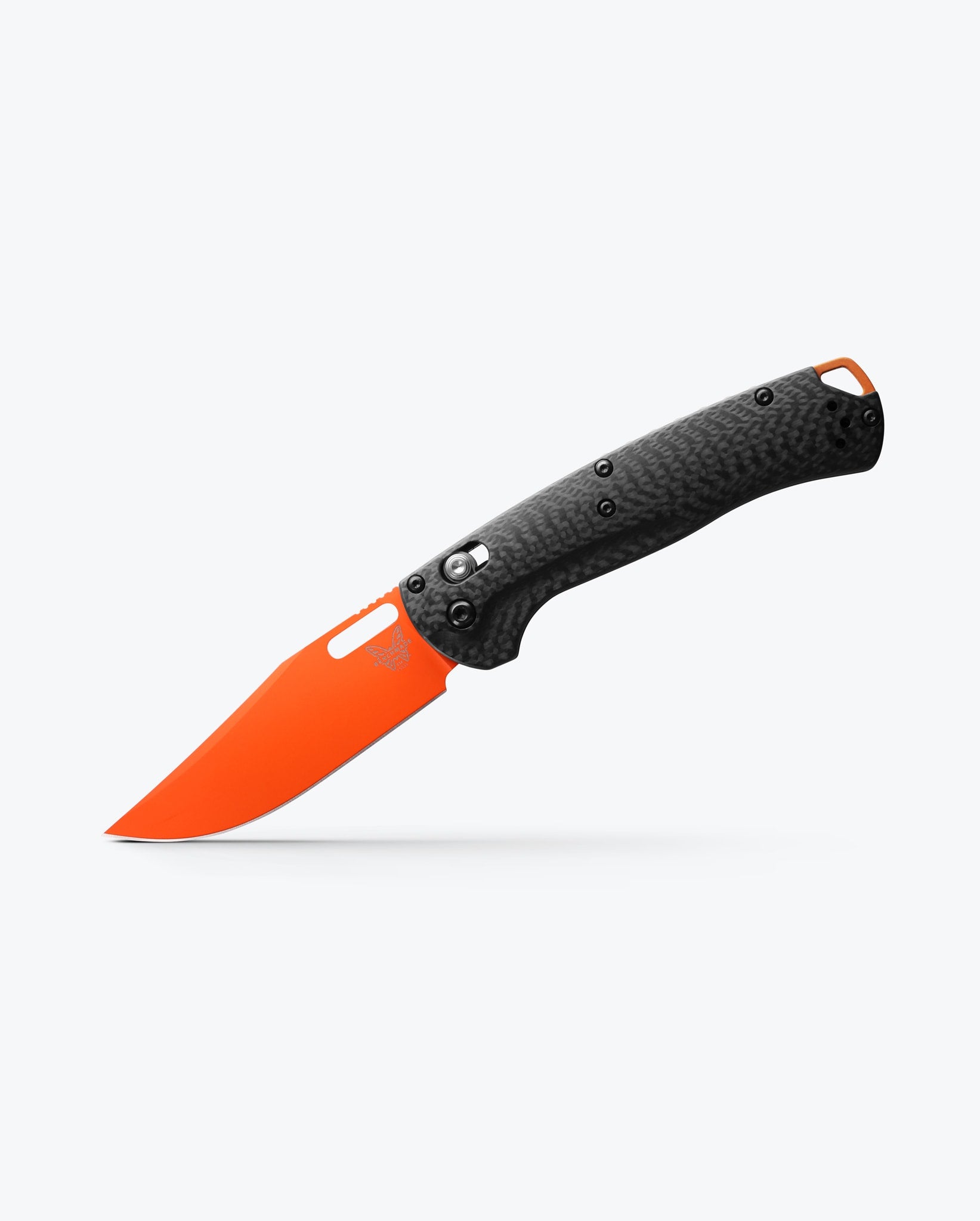 benchmade-taggedout-15535or-01-carbon-fiber-magnacut image 2
