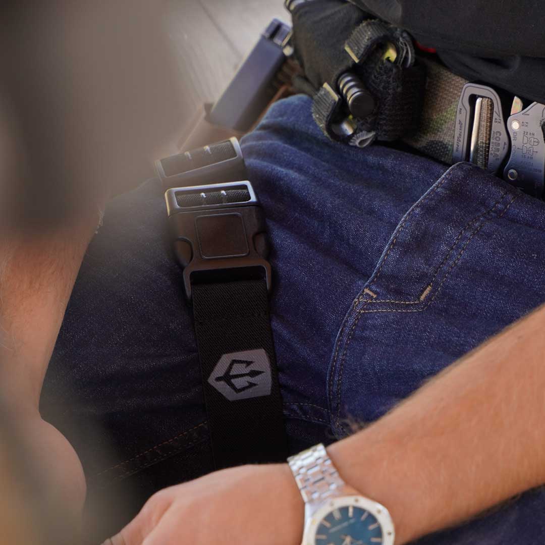 black-trident-oberschenkelgurt-leg-strap-40-mm image 5