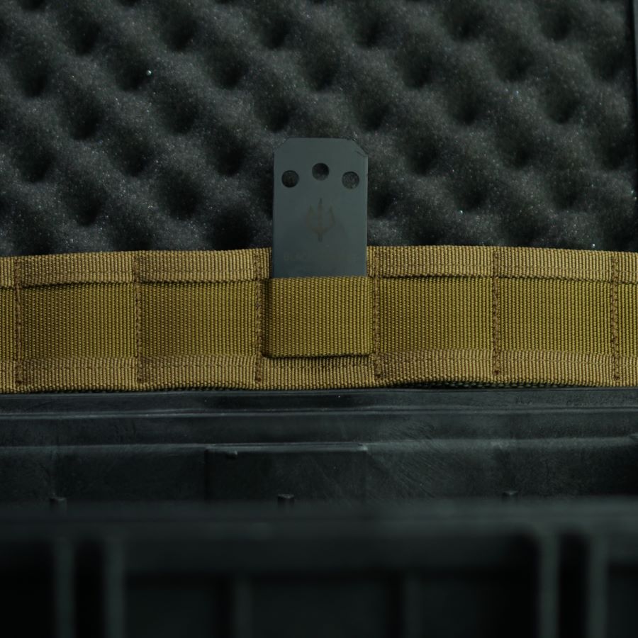 black-trident-low-profile-molle-mount-mag-carrier-adapter image 7