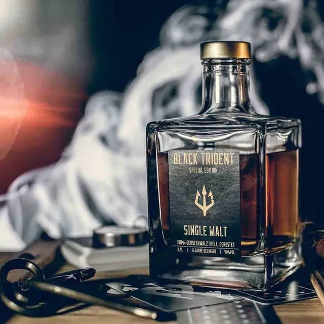 black-trident-single-malt-whiskey-lifestyle-edition image 1