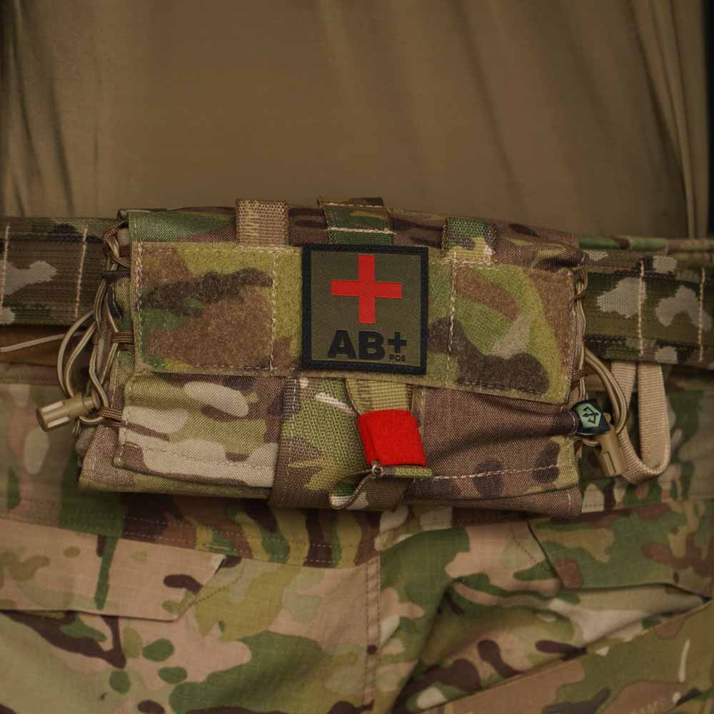 black-trident-blood-type-patch-blutgruppen-patch-5x5cm-gewebt-velcro image 4