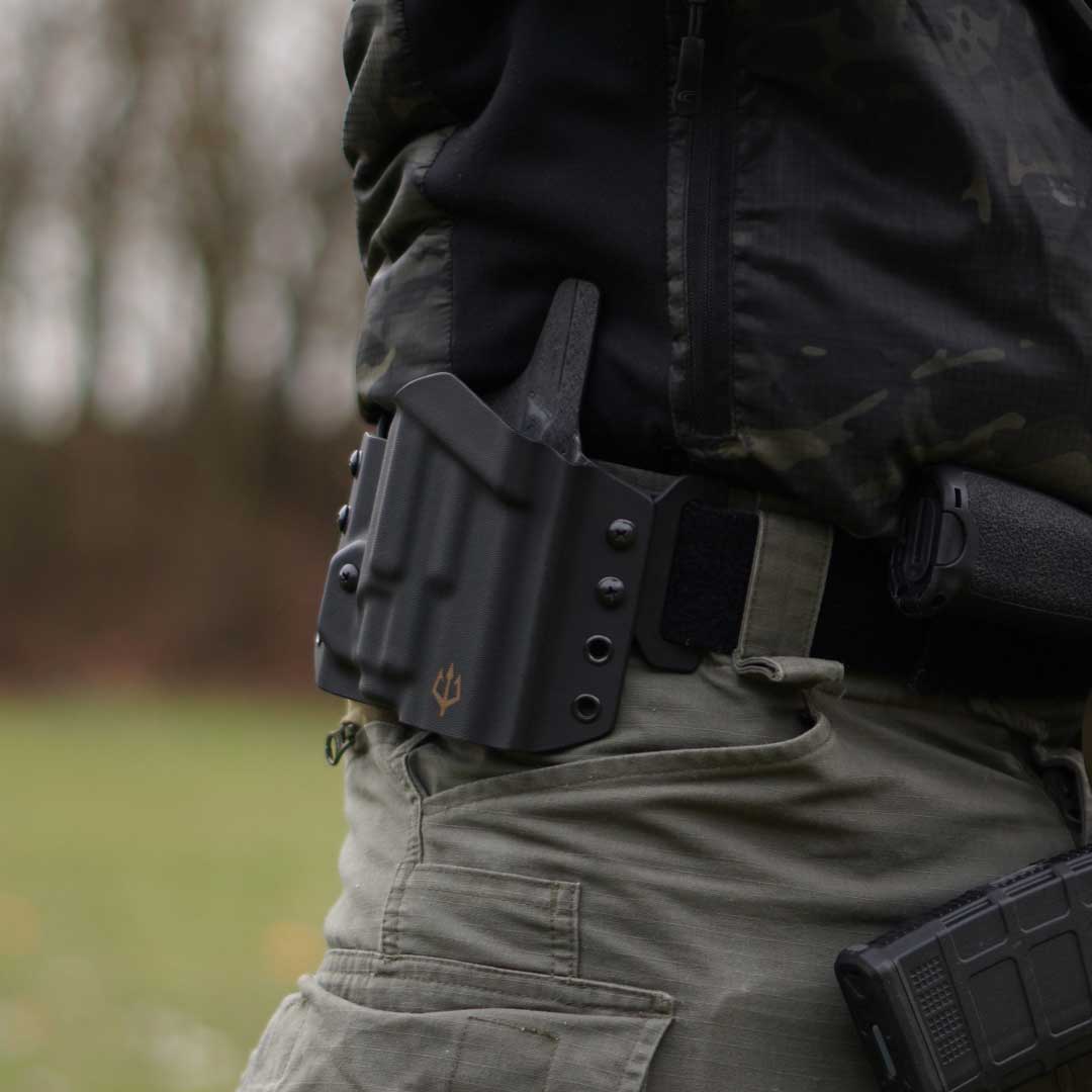 black-trident-raven-holster-owb-sandwich-holster-verdeckt-k-rpernah image 5