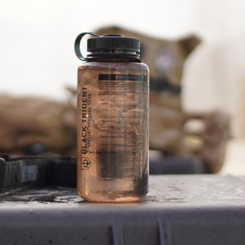 black-trident-cheat-bottle-1-liter-nalgene-trinkflasche-mit-9-line-cas-medevac-u image 2