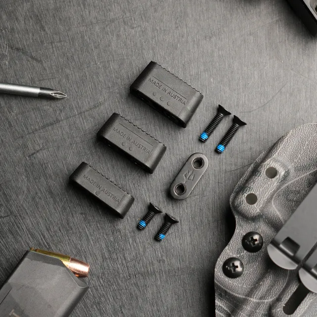 black-trident-concealment-wing-set-3-level-iwb-holster-claw image 1