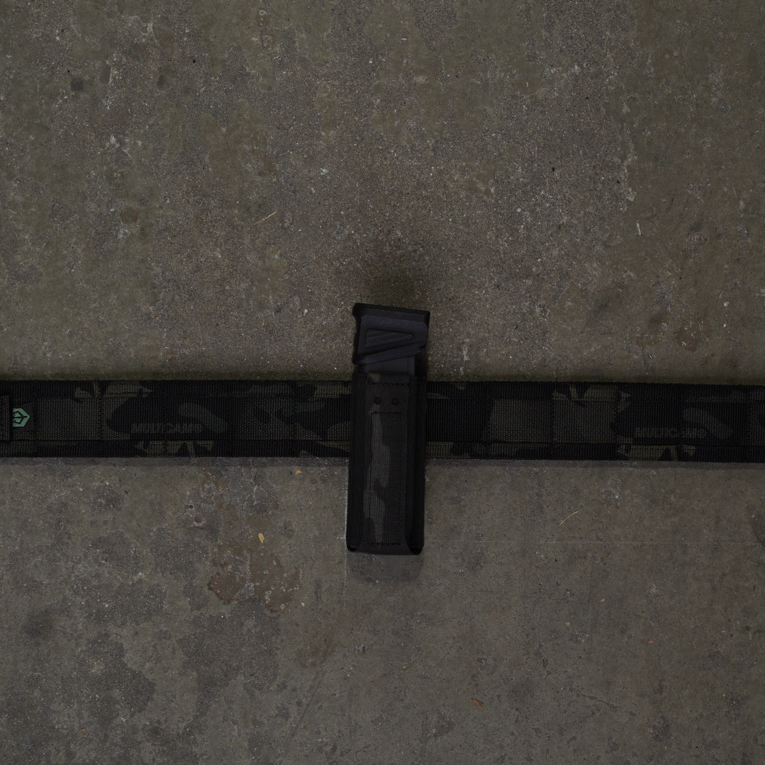 black-trident-omerta-pistol-mag-pouch-coyote-elastische-magazintasche-9mm-10mm image 4