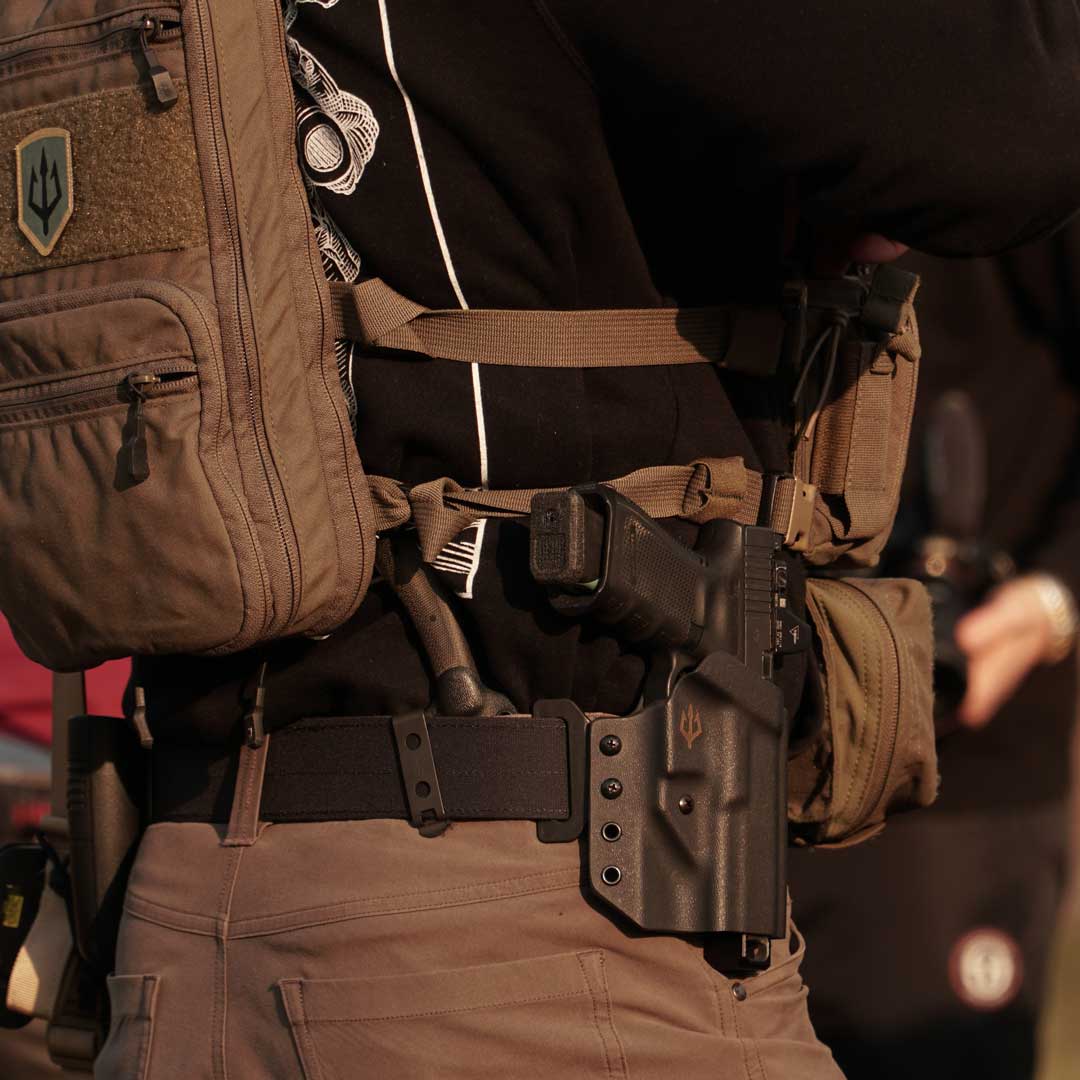 black-trident-raven-holster-owb-sandwich-holster-verdeckt-k-rpernah image 8