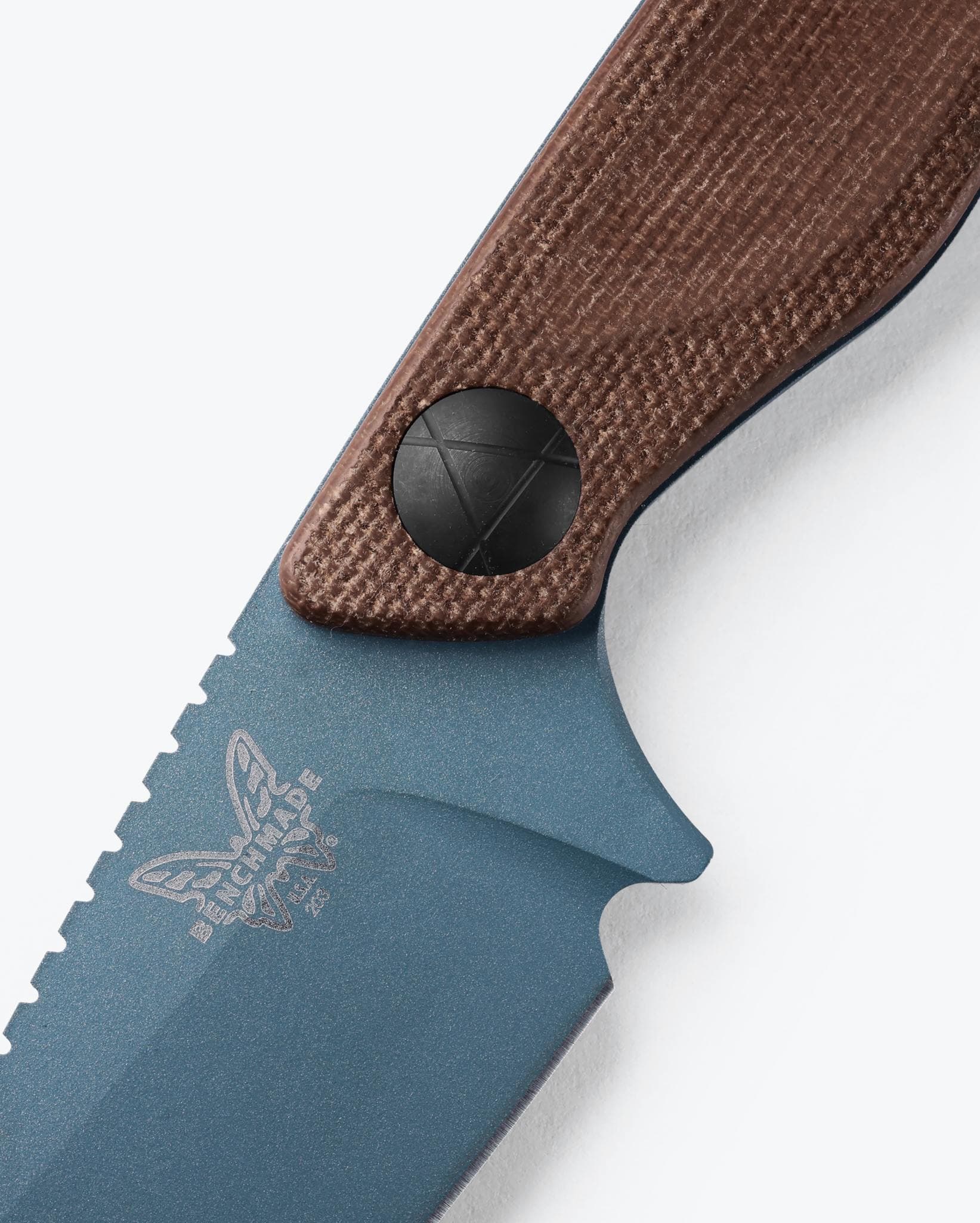 benchmade-dacian-203bt-03-feststehendes-messer-braun-canvas-micarta-spear-point- image 5