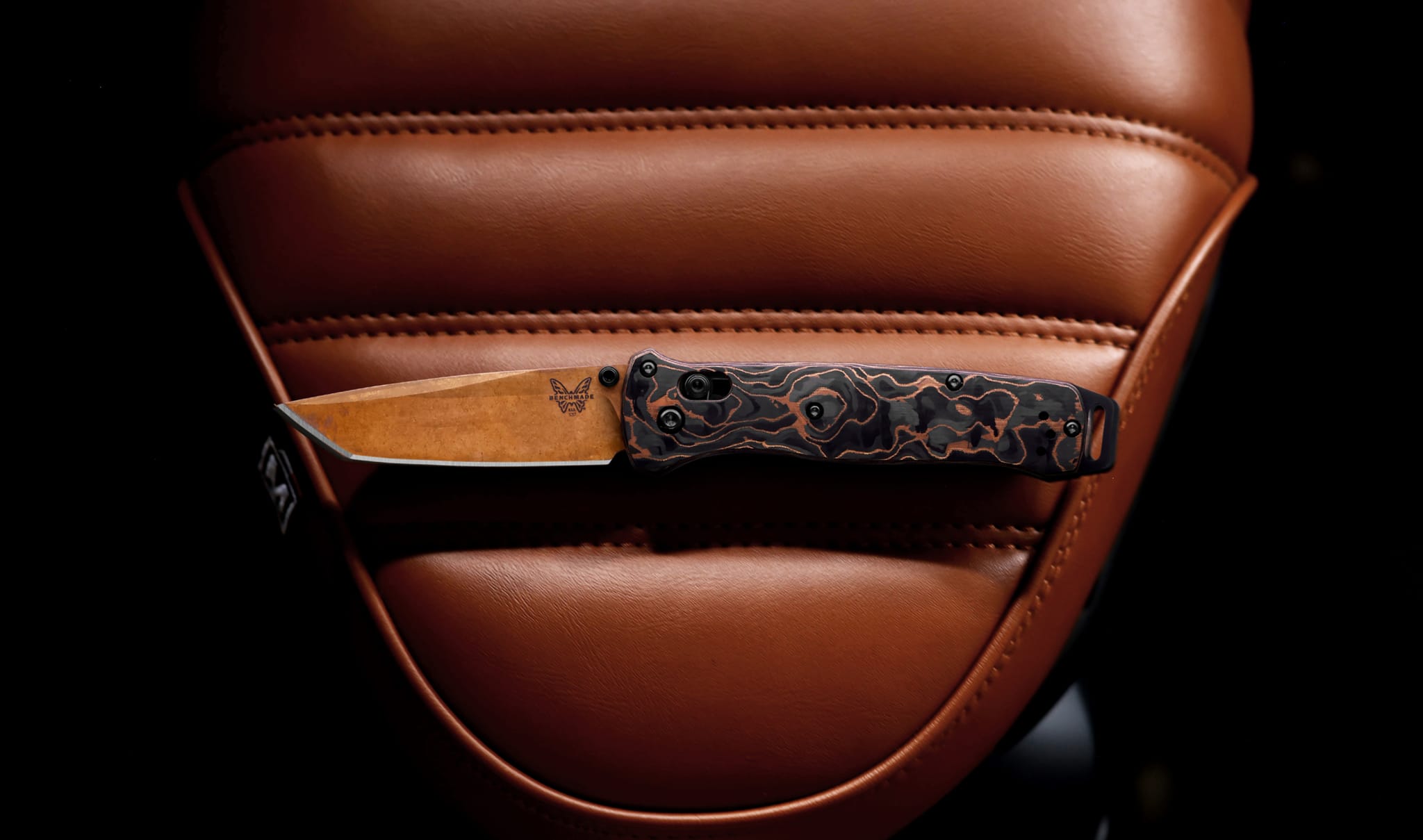 benchmade-bailout-537-001-limited-edition-kupfer-cpm-s90v-carbon-edc-messer image 2