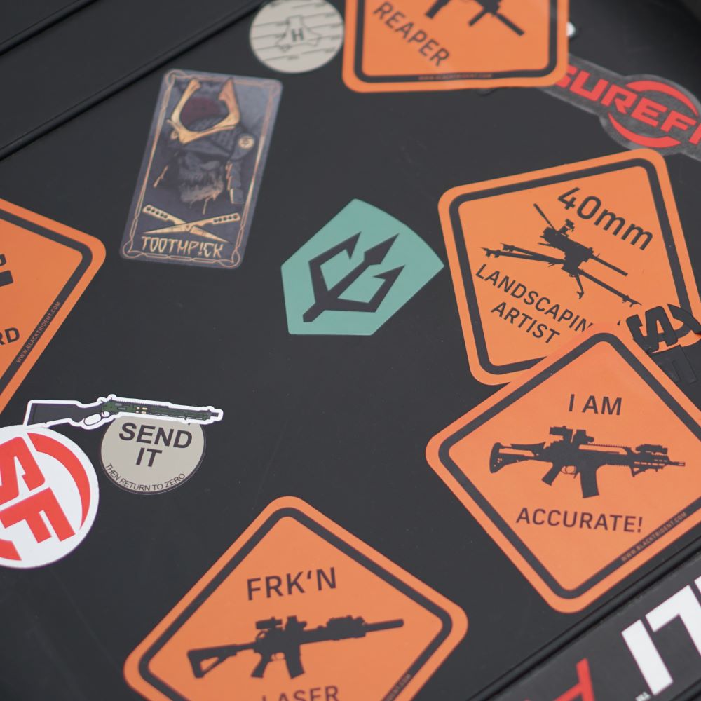 black-trident-danger-zone-sticker-outdoor-aufkleber-95x95mm image 2