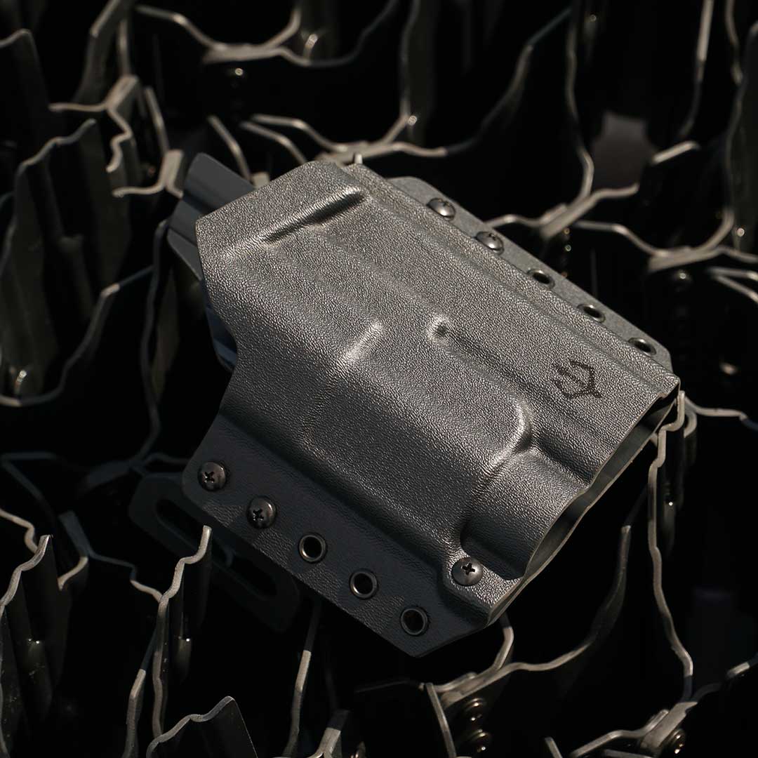black-trident-raven-holster-owb-sandwich-holster-verdeckt-k-rpernah image 3