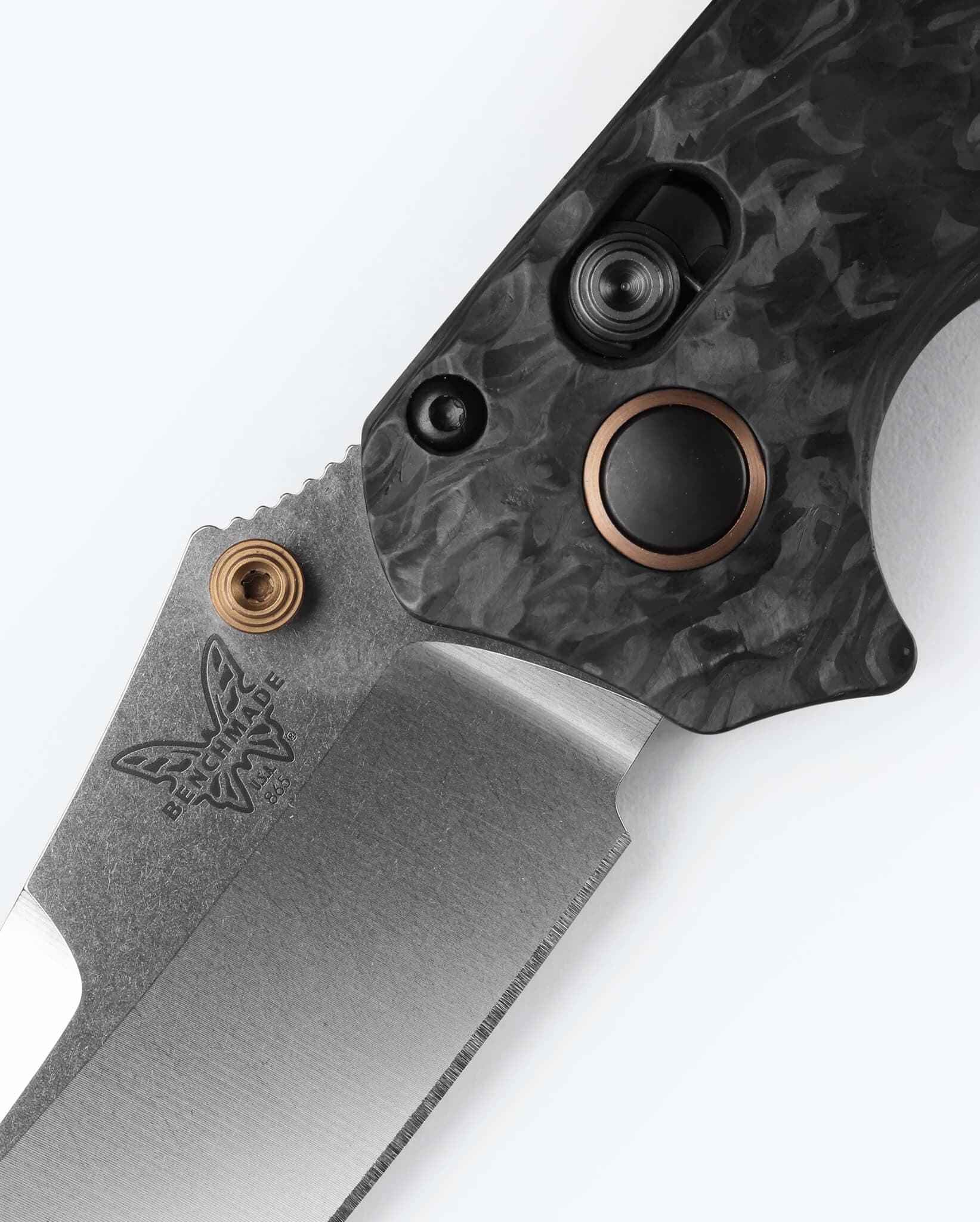benchmade-mini-bedlam-865-02-carbon-fiber-scimitar-klappmesser image 5