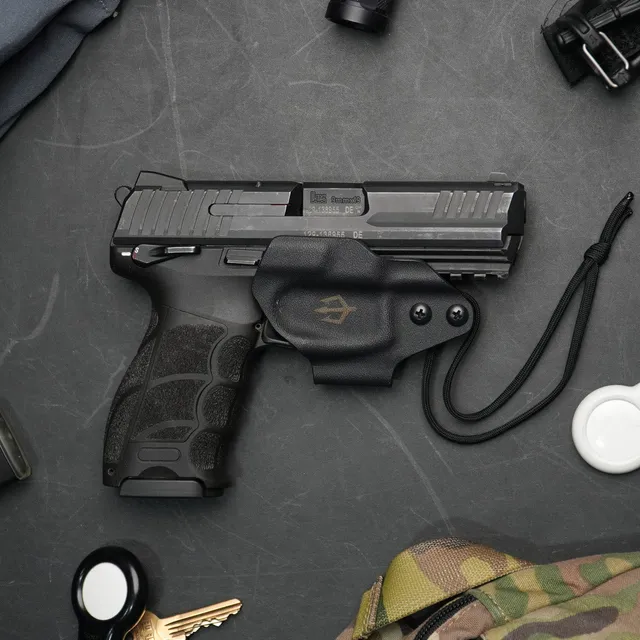 black-trident-enhanced-trigger-guard-kydex-abzugsschutz image 1