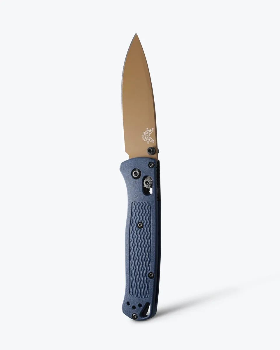benchmade-bugout-535fe-05-crater-blue-grivory-drop-point-edc-messer image 1